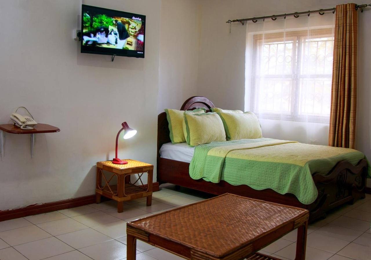 Buziga Country Resort Kampala Esterno foto